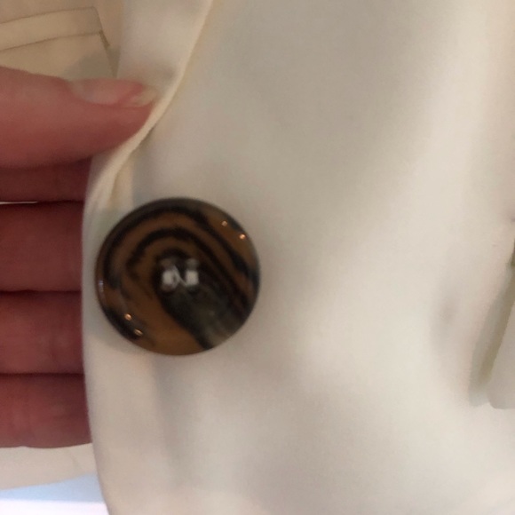 Ivory blazer - Picture 3 of 4